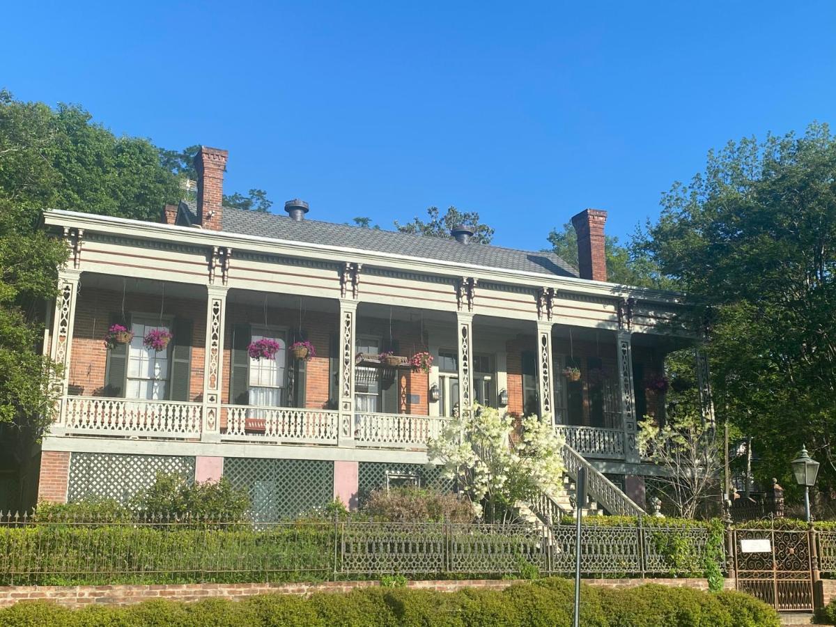 Corners Mansion Inn - A Bed And Breakfast Виксбърг Екстериор снимка