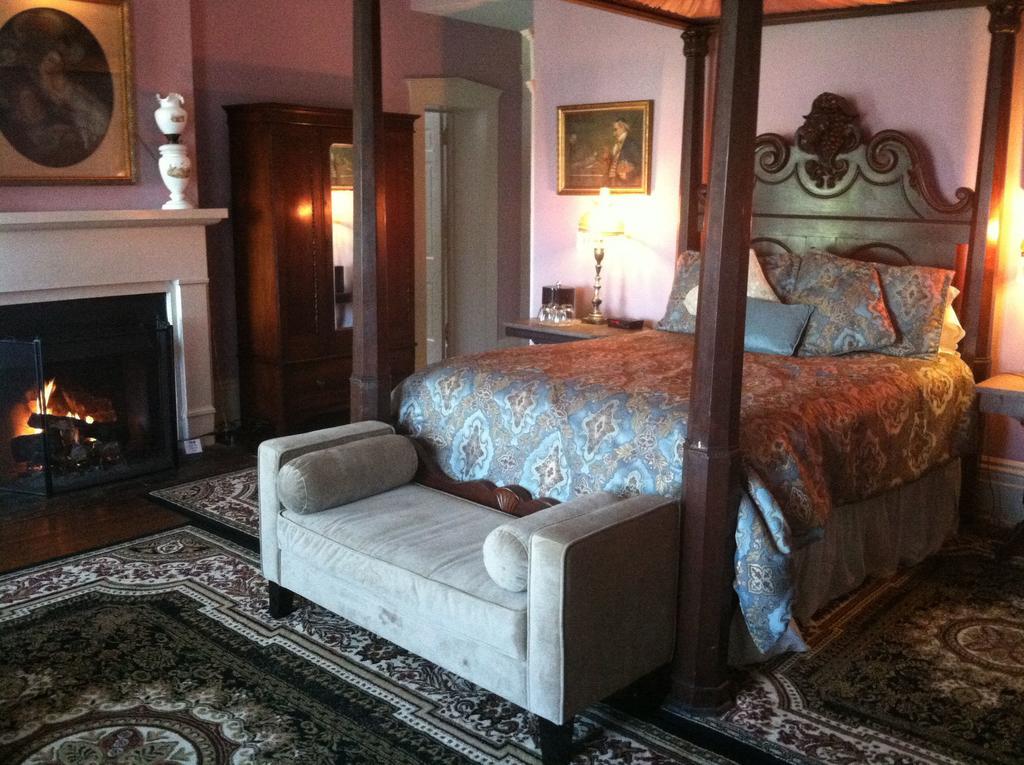 Corners Mansion Inn - A Bed And Breakfast Виксбърг Екстериор снимка