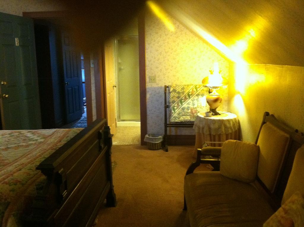 Corners Mansion Inn - A Bed And Breakfast Виксбърг Екстериор снимка
