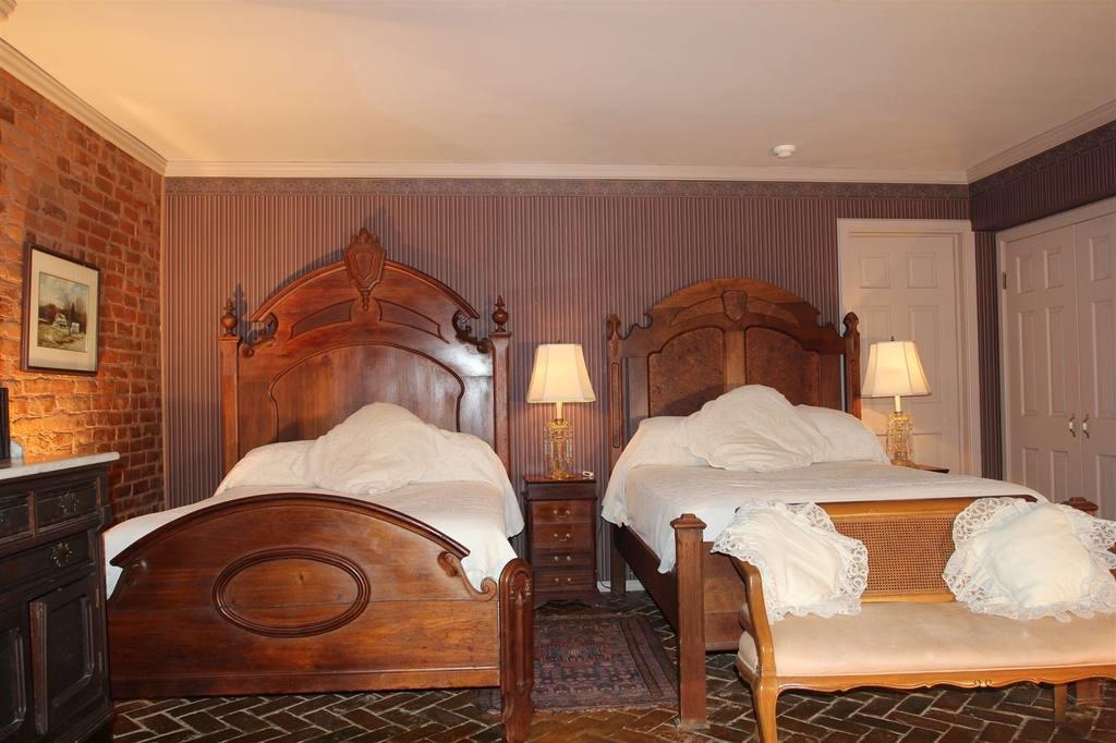 Corners Mansion Inn - A Bed And Breakfast Виксбърг Екстериор снимка