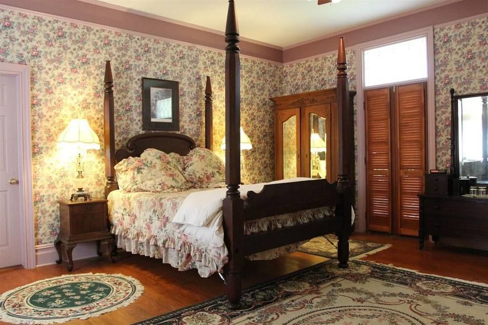 Corners Mansion Inn - A Bed And Breakfast Виксбърг Екстериор снимка